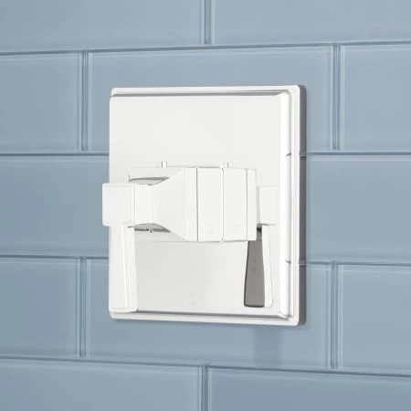 Signature Hardware Pinecrest Thermostatic Shower System with Shower Head, Hand Shower, Slide Bar, Bodysprays, Shower Arm, Hose, Valve Trim, and Lever Handles 5 Signature Hardware Pinecrest Thermostatic Shower System with Shower Head, Hand Shower, Slide Bar, Bodysprays, Shower Arm, Hose, Valve Trim, and Lever Handles - Image 3